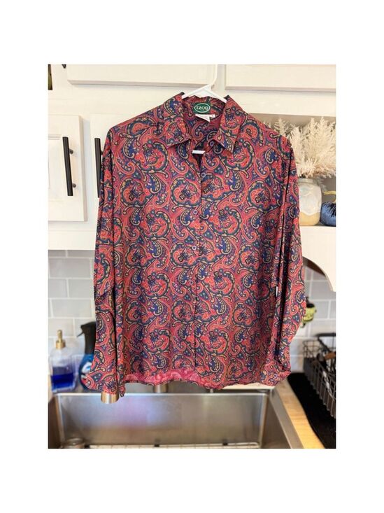 Izod Tops - Vintage Izod paisley shirt size medium quality stitching 100% RayonHong Kong